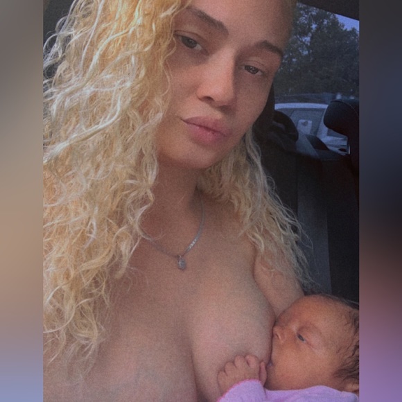 Meet your Posher, Madison - Picture 2 of 12